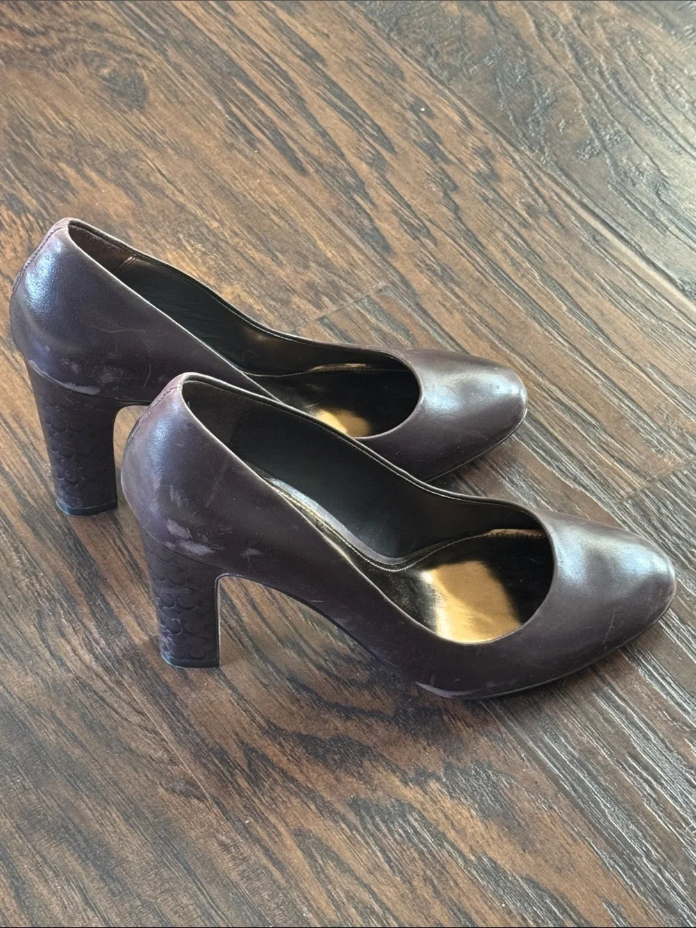 Coach Women's Mahogany Brown  Leather Round-Toe Pumps, Sz 10, w/ Signature Heel